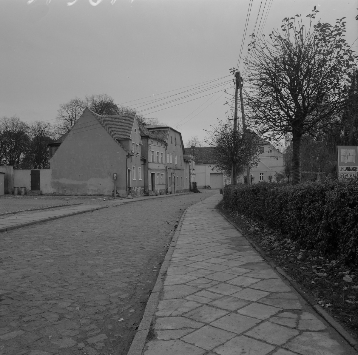zabudowa miejska - elewacje frontowe, skan 1
