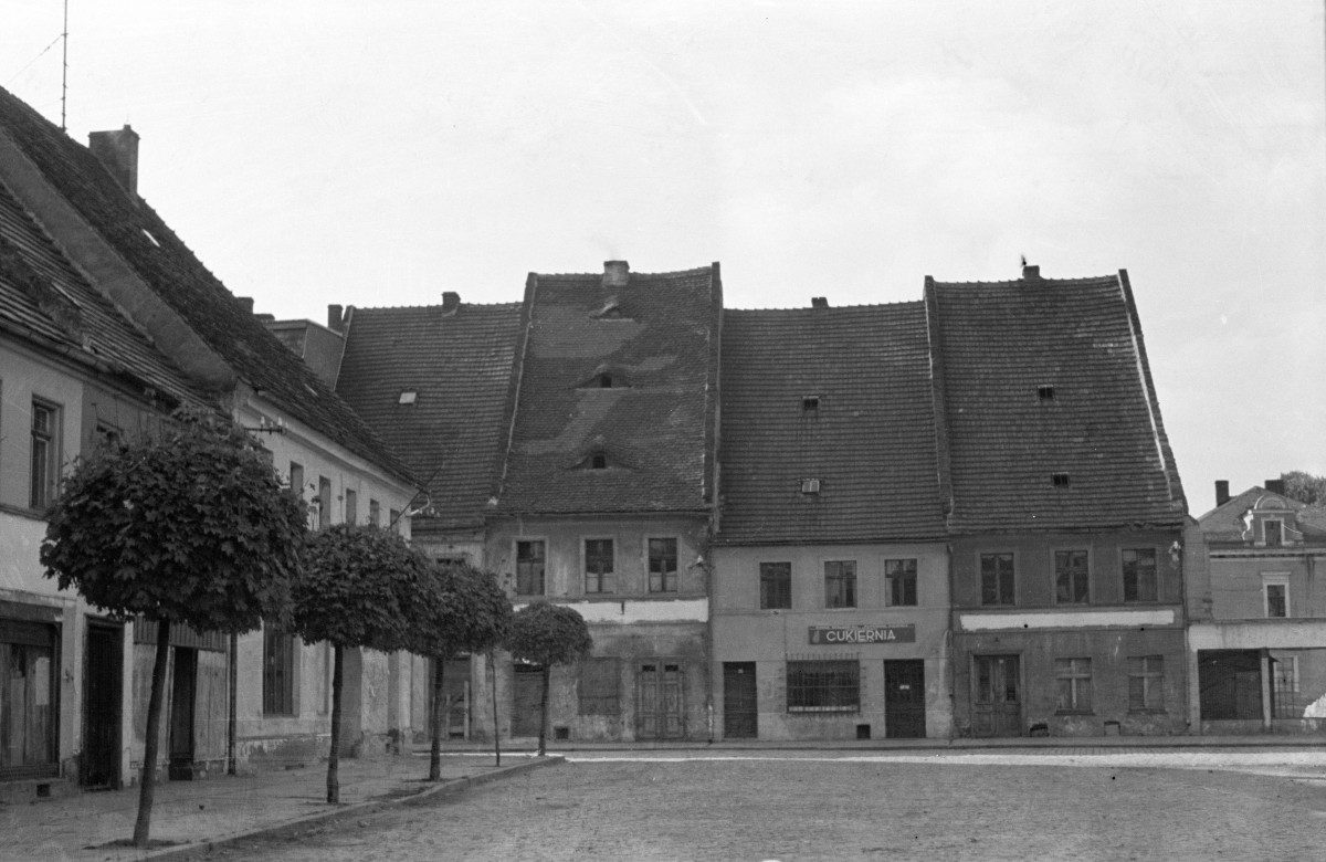 rynek - domy, skan 1