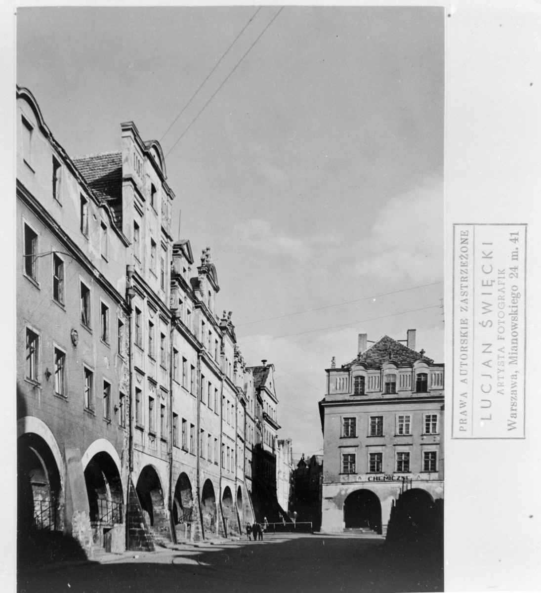 rynek - pierzeja, podcienie, skan 1