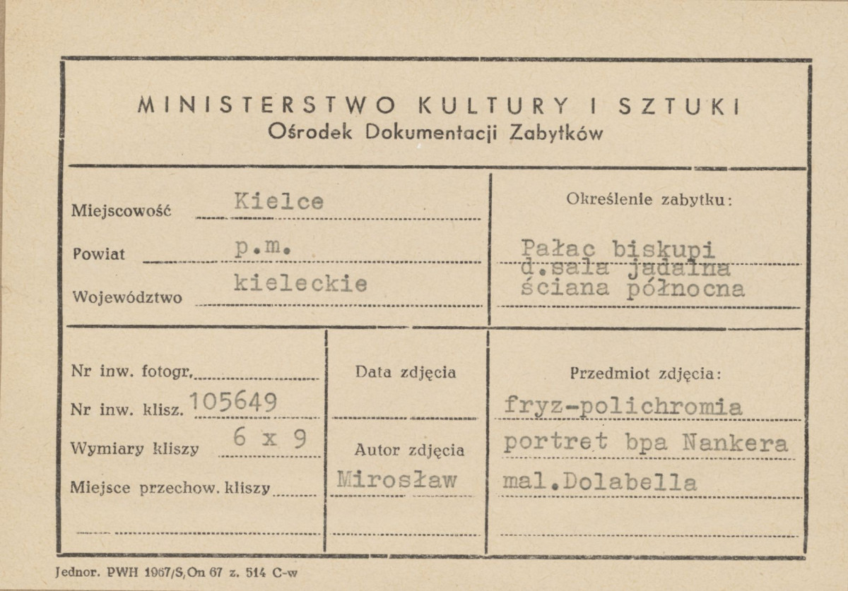 Pałac biskupów - wnętrze, d. sala jadalna, ściana północna, fryz - polichromia, portret bpa Nankera - metryczka, skan 1