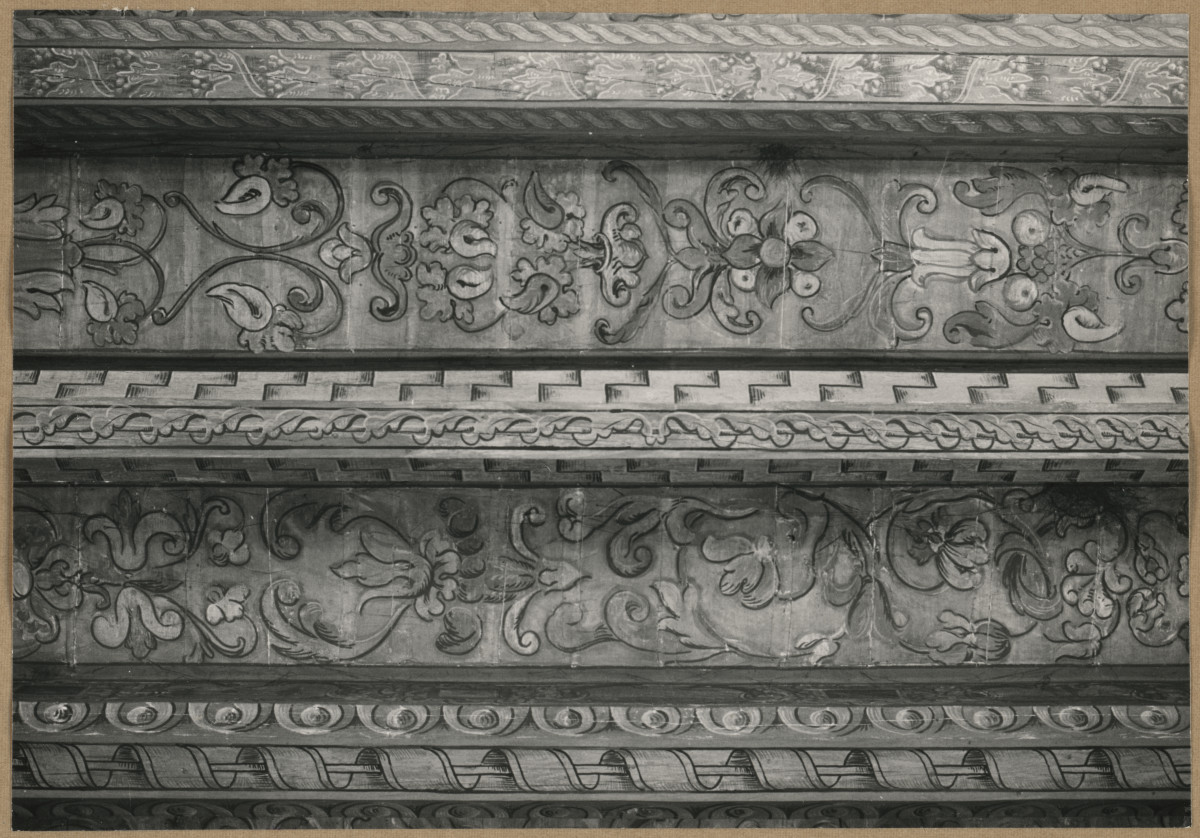 Pałac biskupów - wnętrze , I pokój kapituły,  fragment polichromii stropu , skan 1