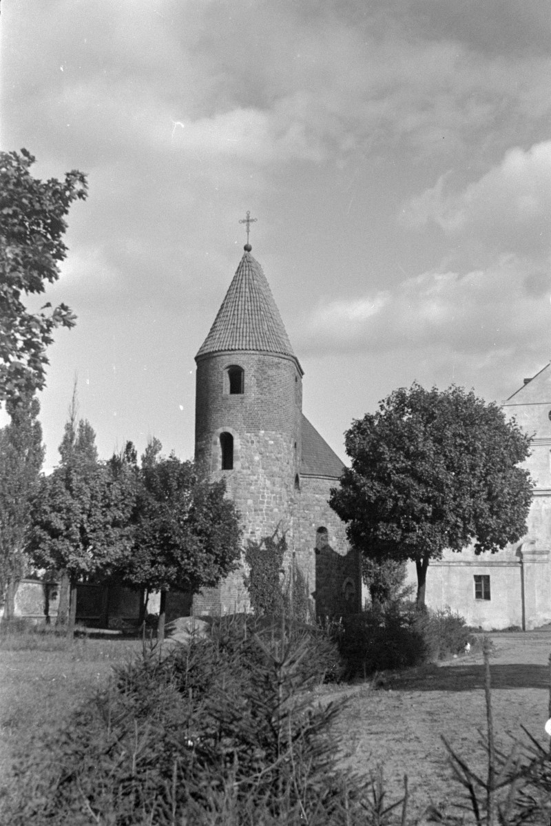 kościół pw. św. Prokopa, tzw. rotunda św. Prokopa, skan 1