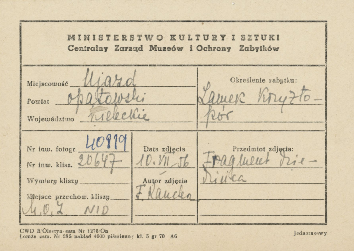 Ruiny zamku  Krzyżtopór  - fragment korpusu głównego, widok od strony płd. - wsch. - metryczka, skan 1