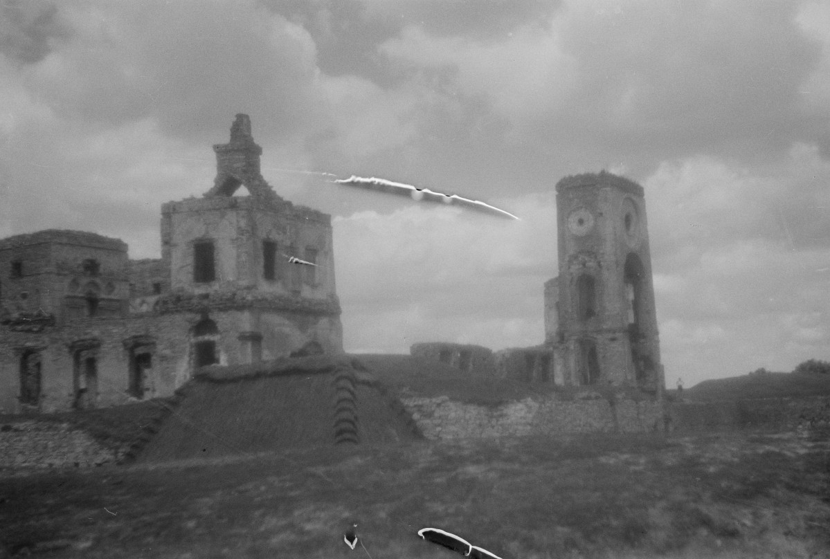 zamek Krzyżtopór, ruiny zamku, skan 1