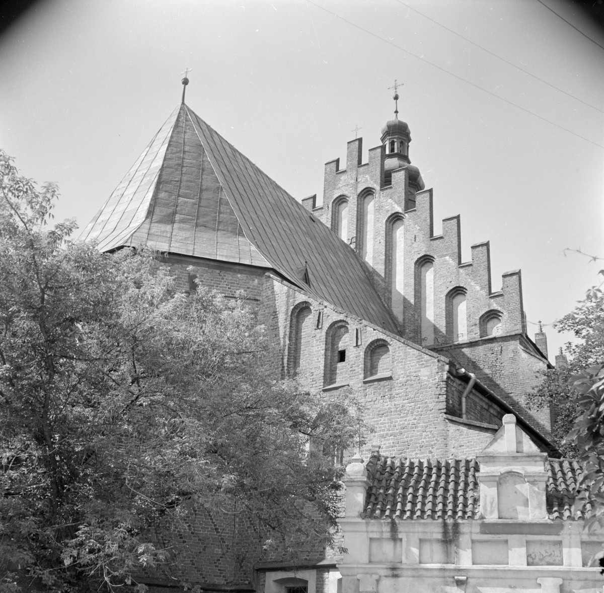 kolegiata Bożego Ciała - elewacja, skan 1