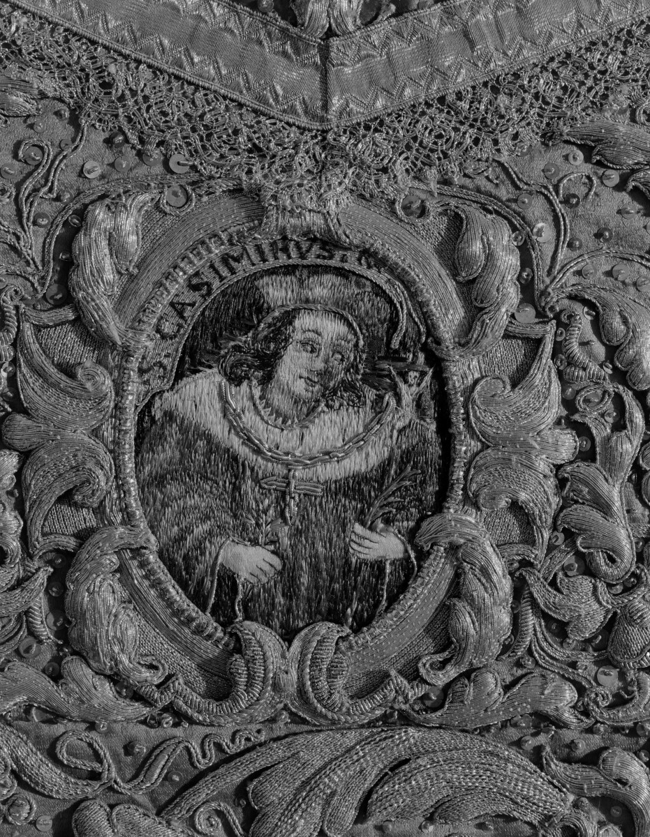 Kościół pw. Wniebowzięcia NMP i Świętego Józefa - ornat św. Kazimierza, tył, 1650-60, haft Polski, skan 1