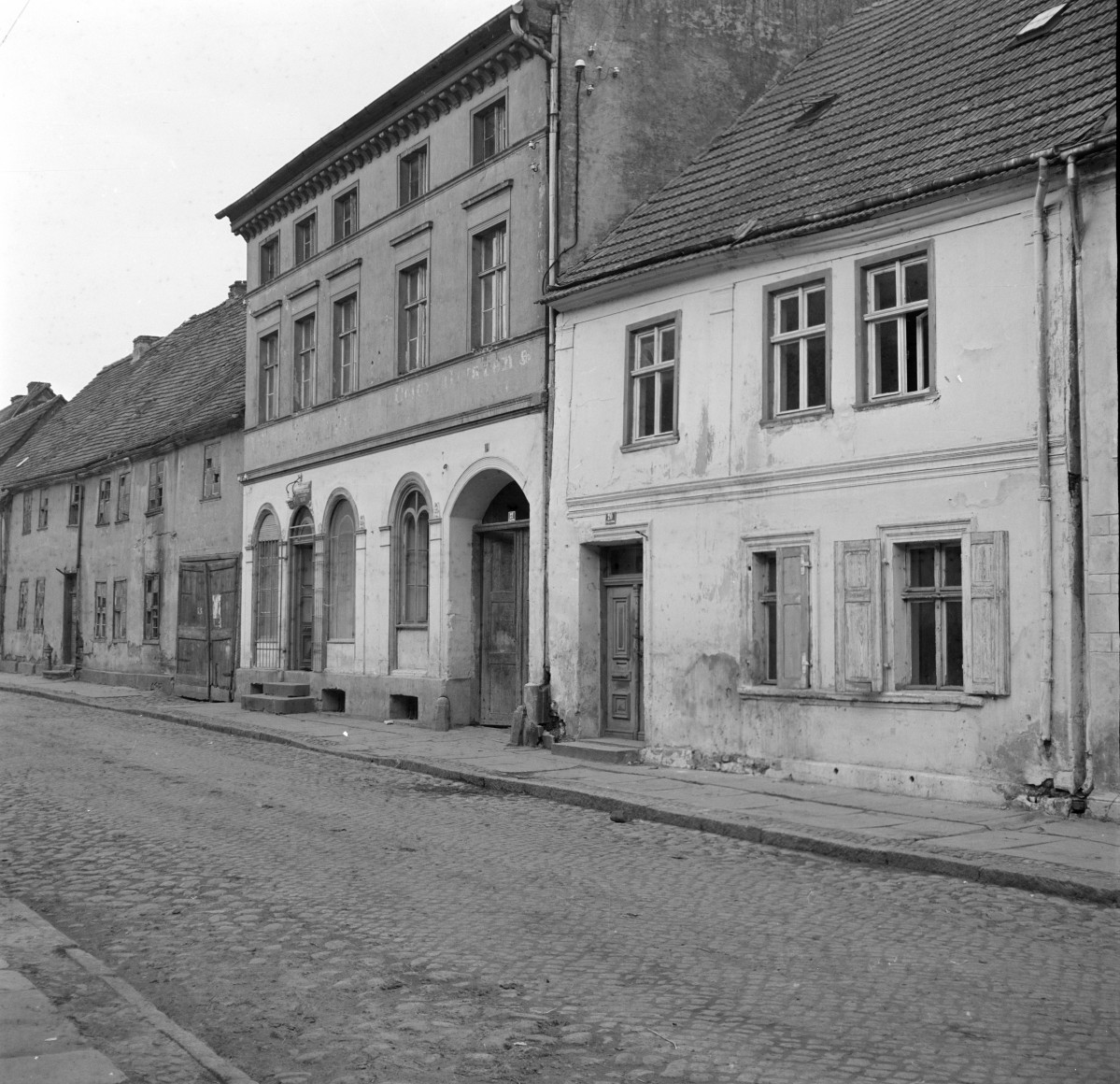 domy - elewacje frontowe, skan 1