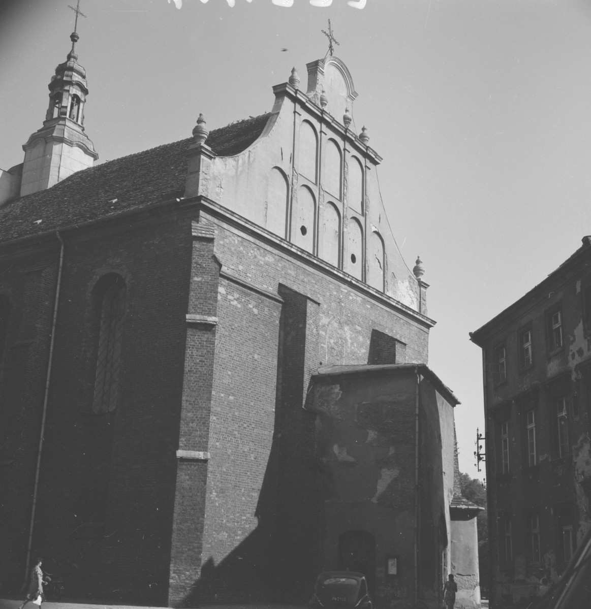 kościół św. Stanisława Biskupa - elewacja szczytowa, skan 1