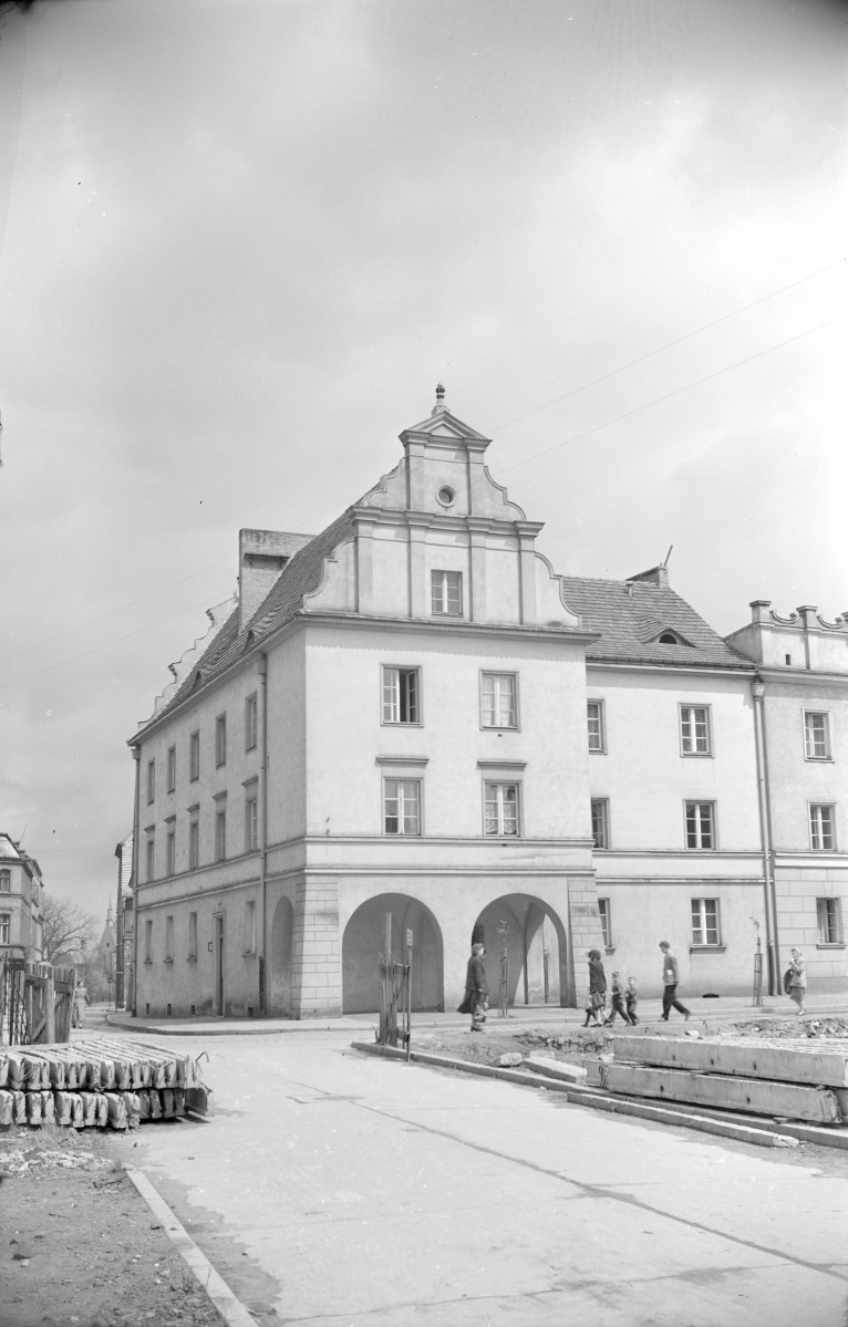 ulica Długa - widok ogólny, skan 1