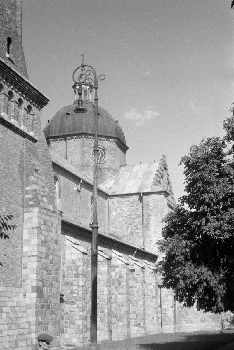 katedra - wieża, skan 1