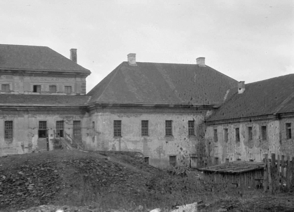 klasztor Męski Zwiastowania Najświętszej Marii Panny, elewacja, skan 1