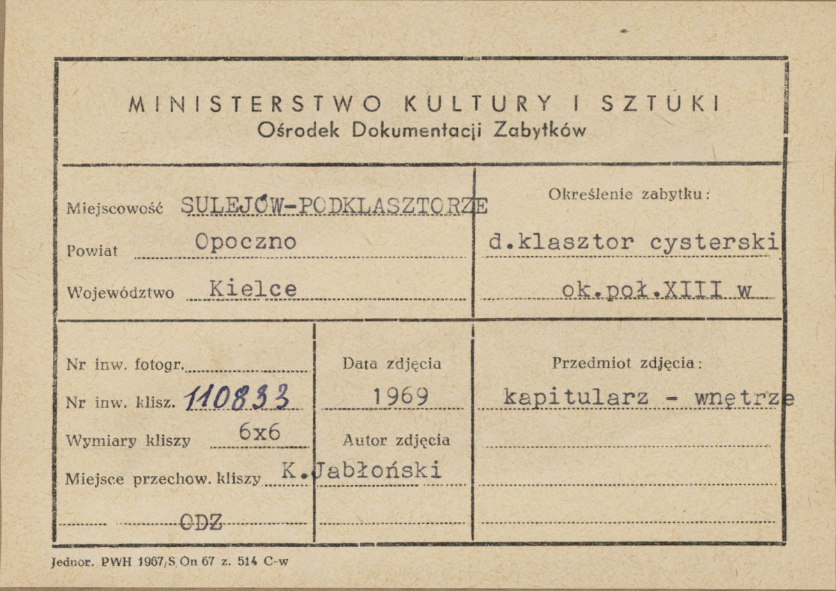 Zespół opactwa cystersów - klasztor, wnętrze kapitularza - metryczka, skan 1