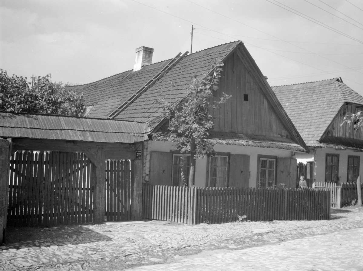 dom - elewacja frontowa, skan 1