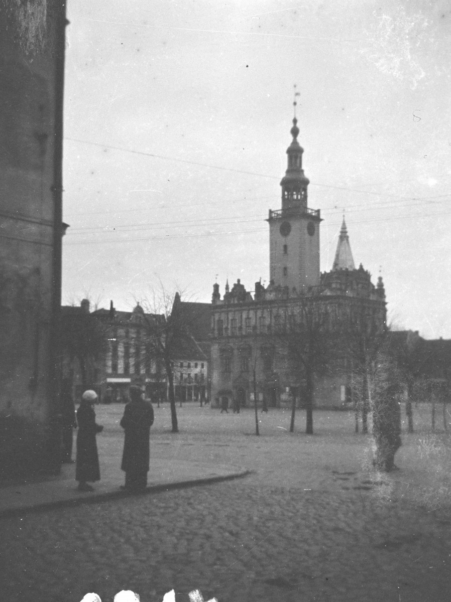 ratusz - elewacja, skan 1