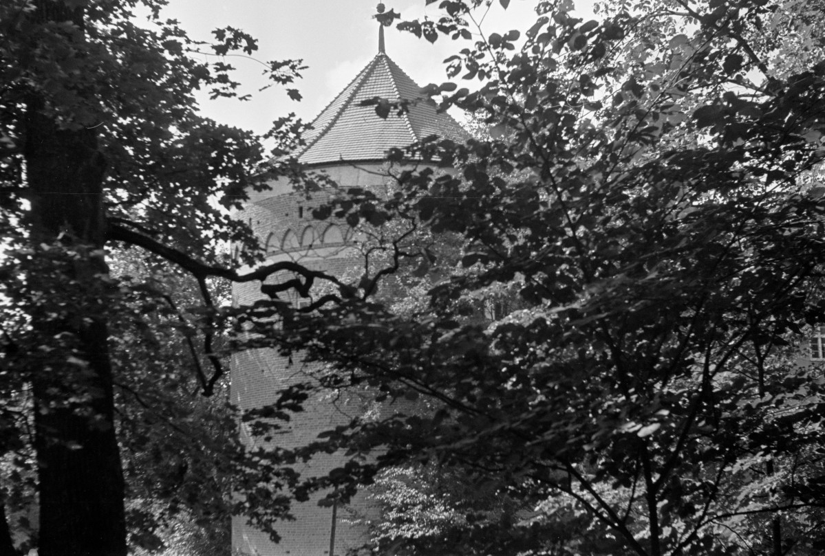 zamek - baszta, skan 1