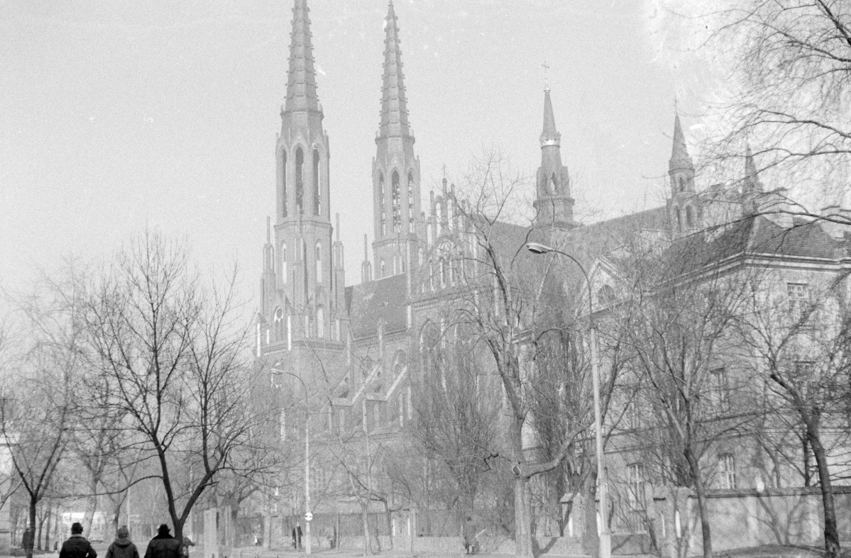 kościół pw. św. Michała Archanioła i św. Floriana Męczennika - elewacja południowa, skan 1