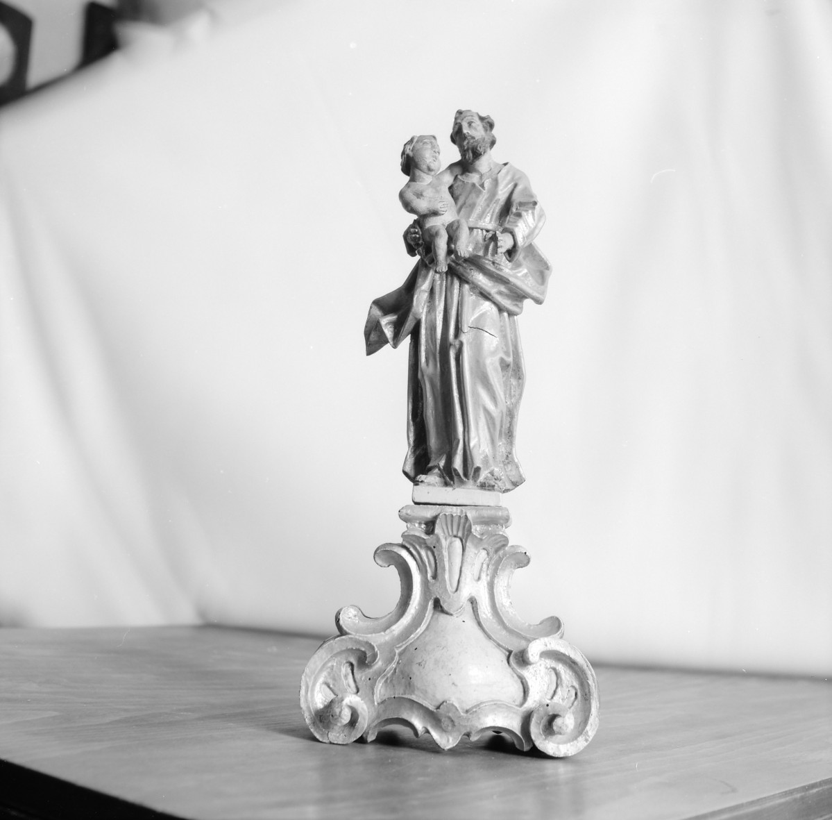 plebania - figurka Św. Józefa, 2. poł. XVIII, skan 1