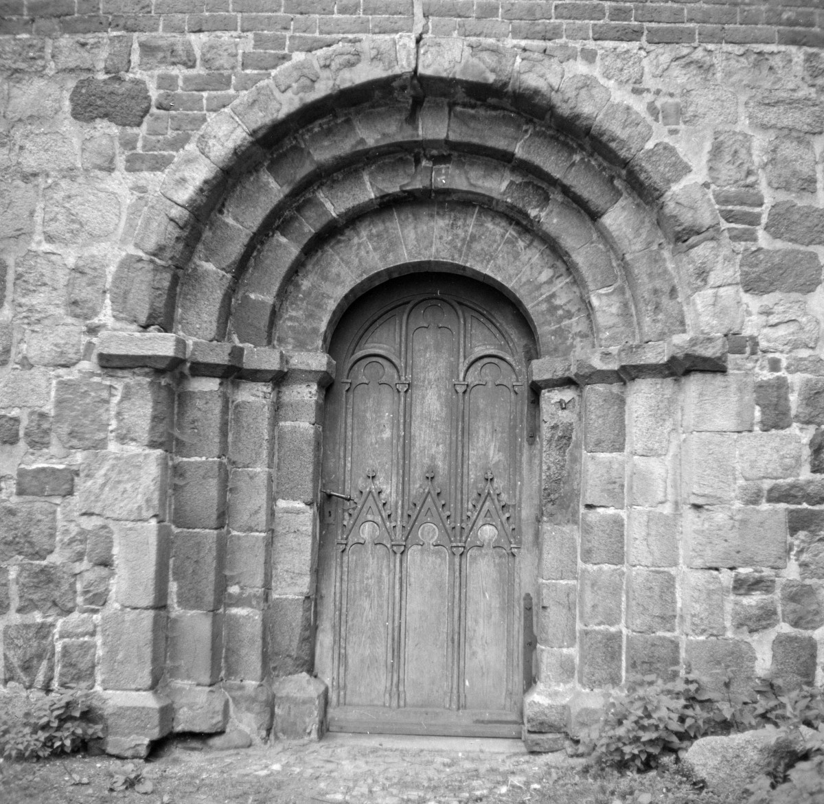 konkatedra Najświętszej Marii Panny - portal transeptu, archiwolta, skan 1