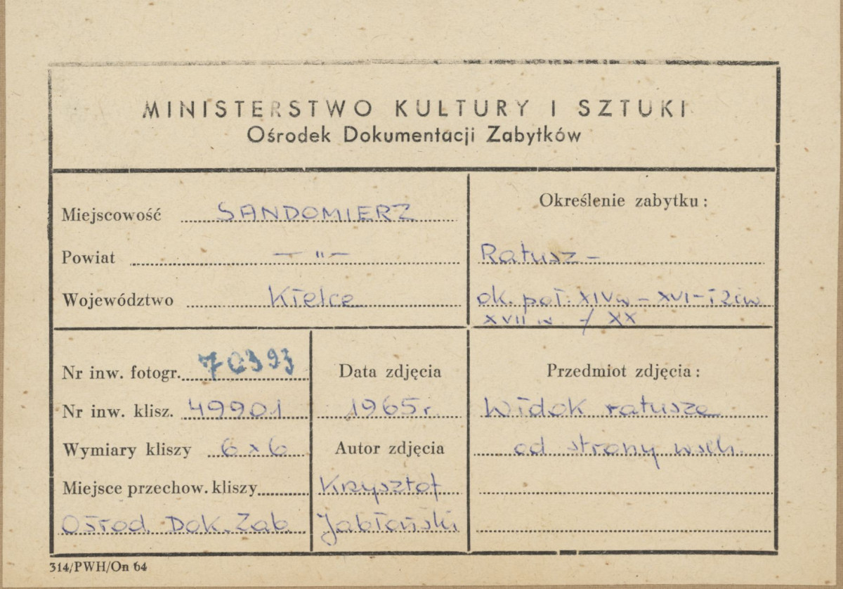 Ratusz -  widok elewacji wsch. - metryczka, skan 1