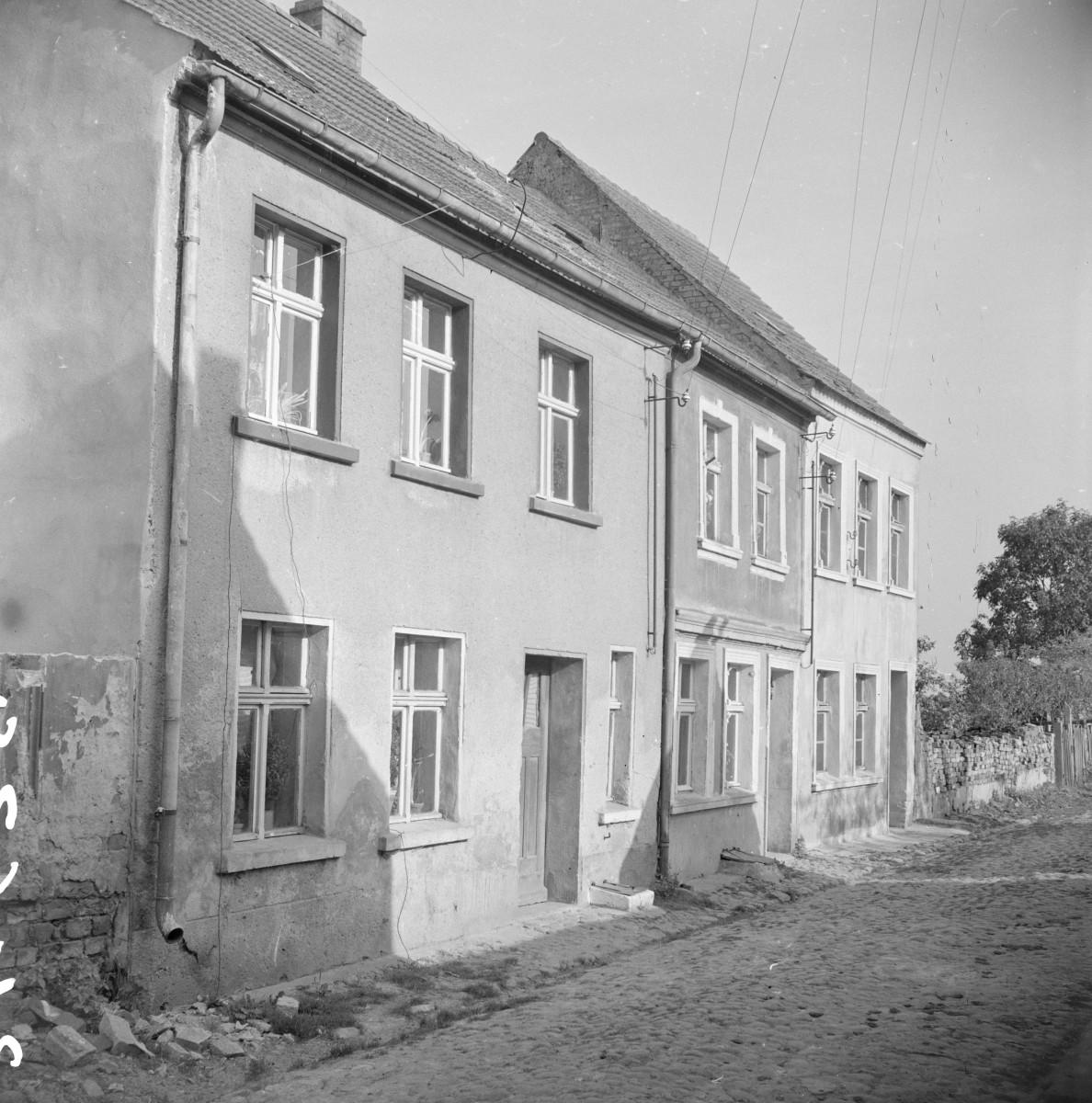 dom - elewacja frontowa, skan 1