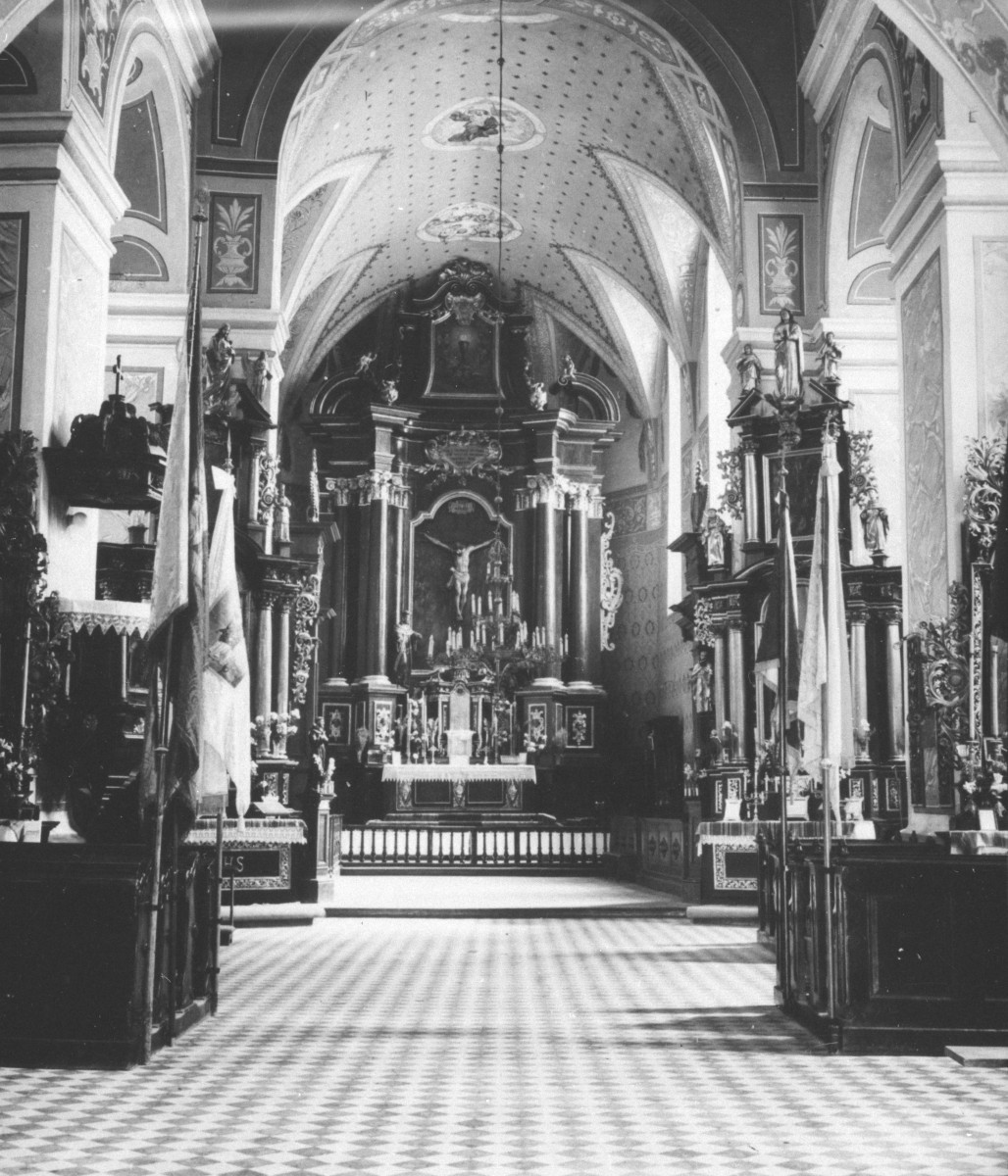 kościół pw. Niepokalanego Poczęcia Najświętszej Maryi Panny i Bożego Ciała - wnetrze - nawa główna - prezbiterium - ołtatz główny, skan 1