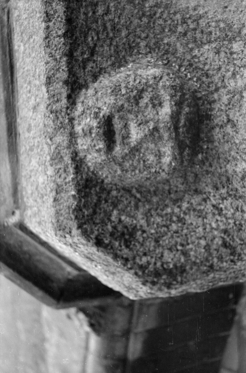 ratusz - fragment kapitela na elewacji północnej, skan 1