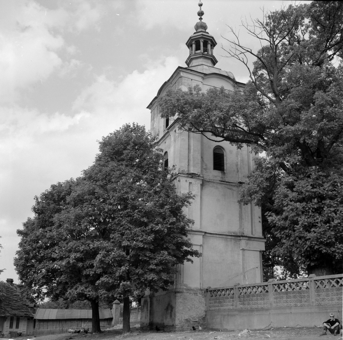 klasztor Franciszkanów, dzwonnica - elewacja północno-wschodnia, skan 1