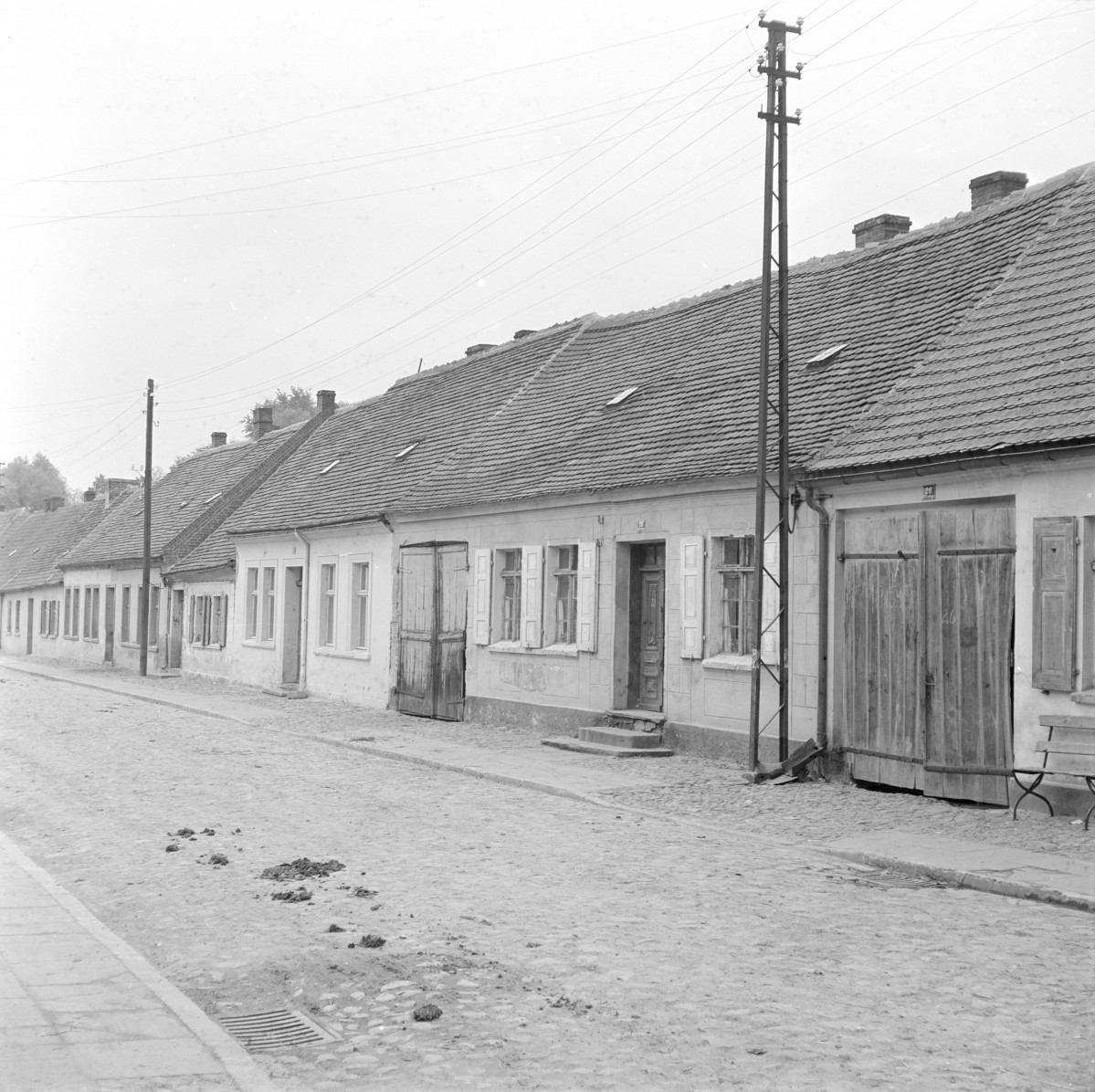 domy - elewacje frontowe, skan 1