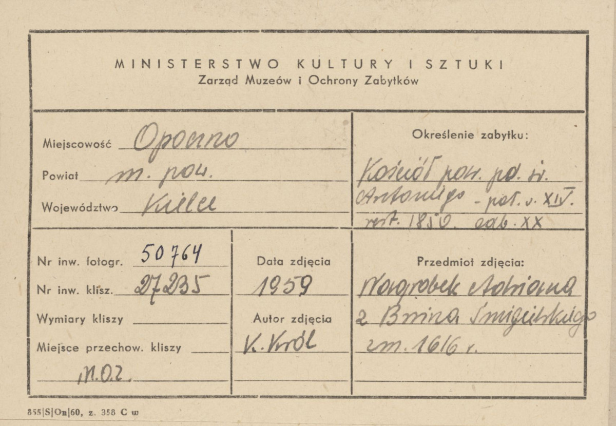 Kościół parafialny - wnętrze, widok nagrobka Śmigielskiego - metryczka

 , skan 1