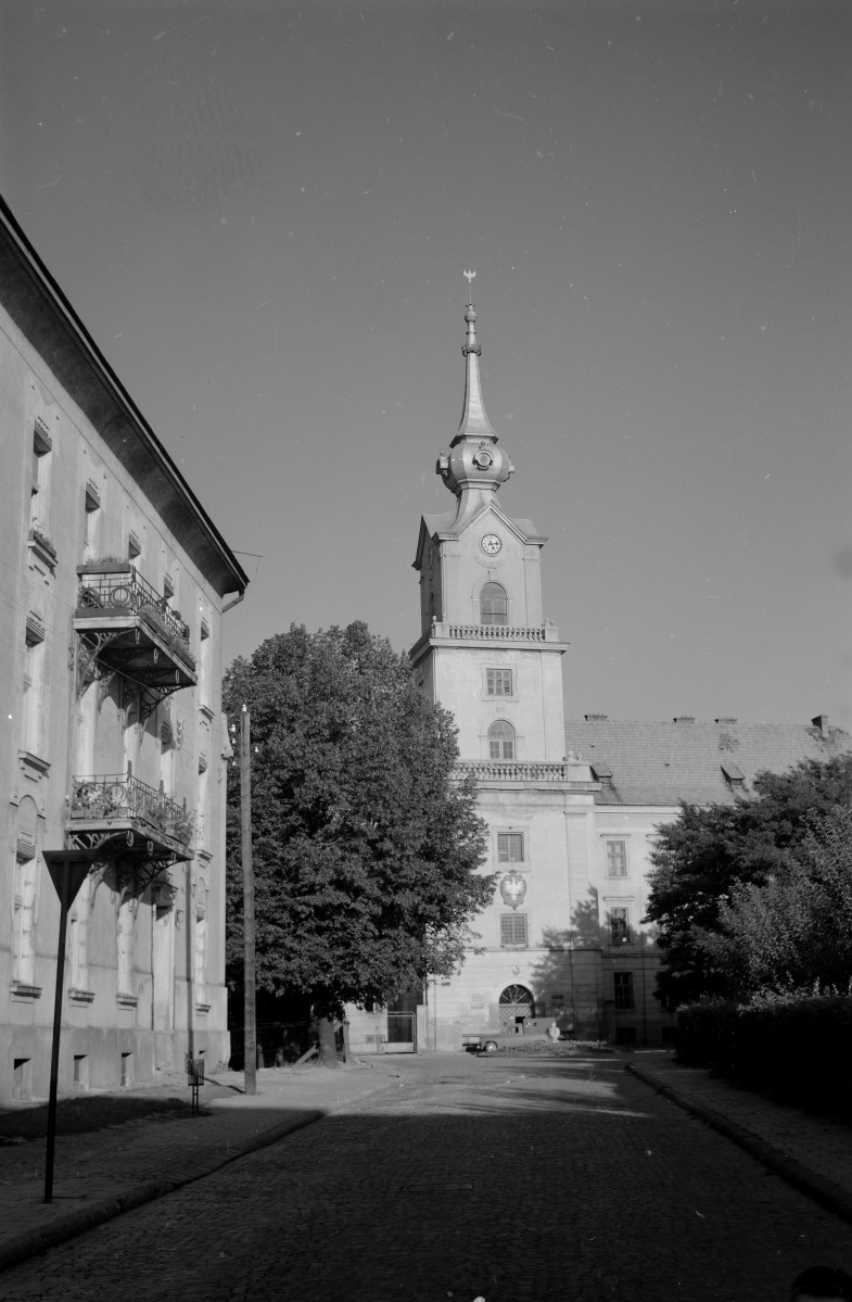 zamek - wieża zegarowo, skan 1