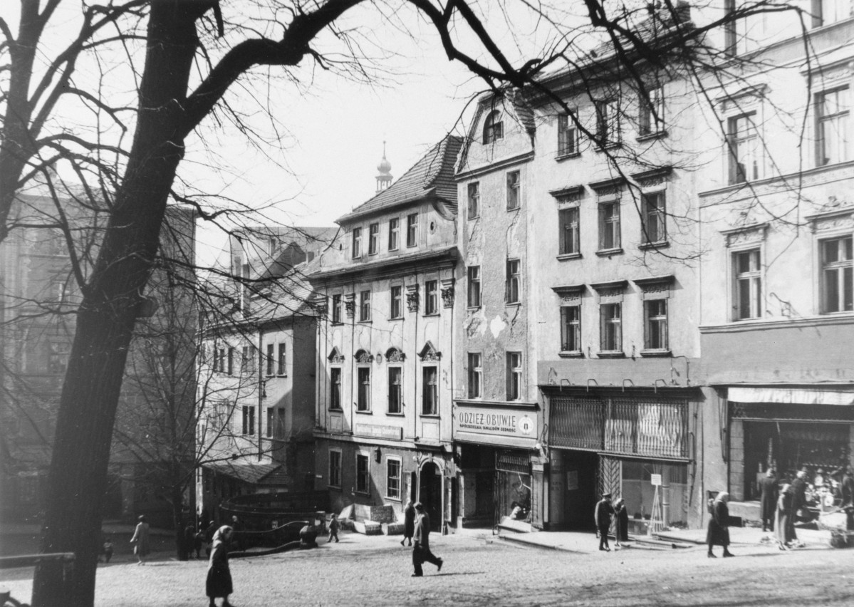 rynek miejski - pierzeja zachodnia, skan 1