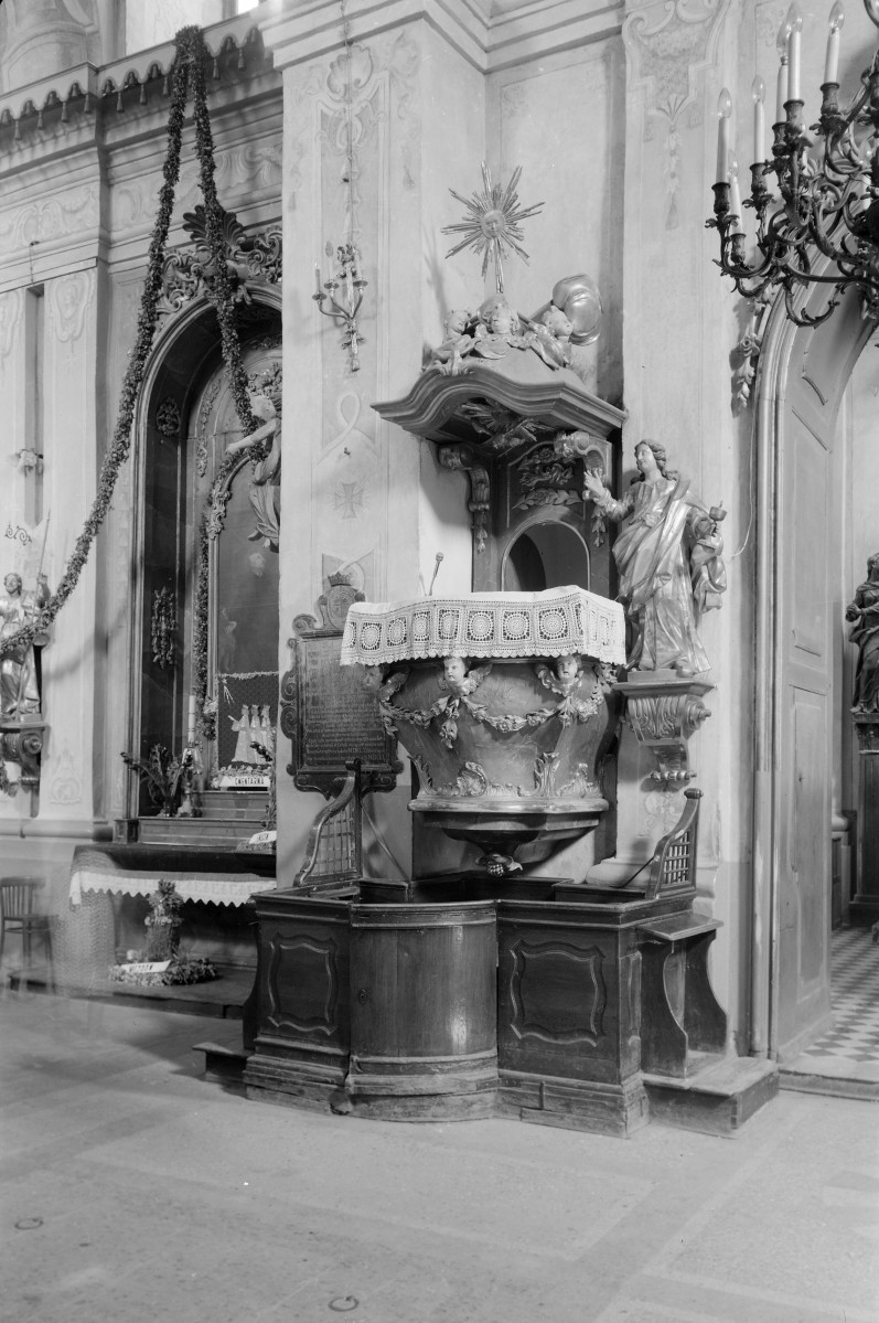 Kościół Wniebowzięcia NMP - wnętrze: ambona, skan 1