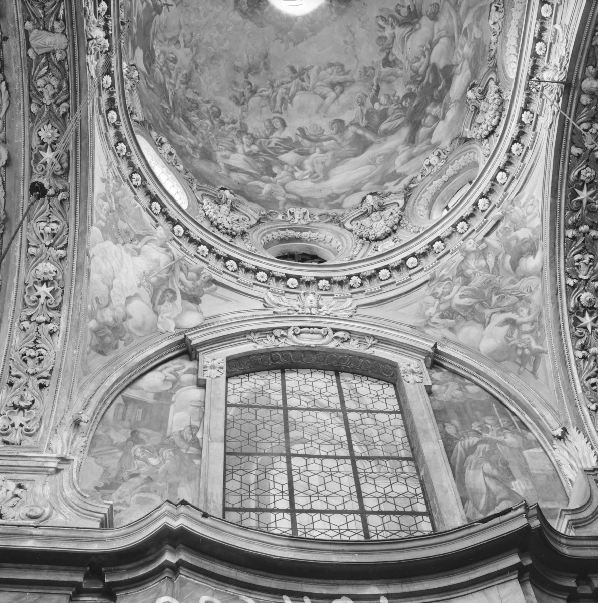 katedra pw. św. Jana Chrzciciela - fragment sklepienia w kaplicy św. Elżbiety, skan 1