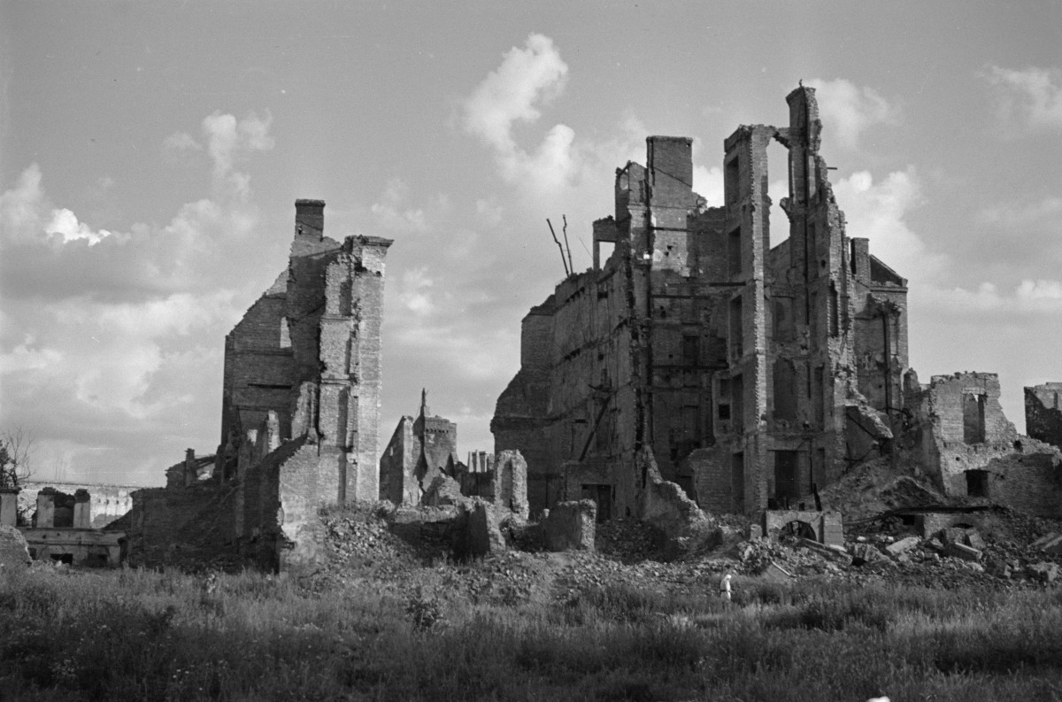 Zgliszcza i ruiny. , skan 1