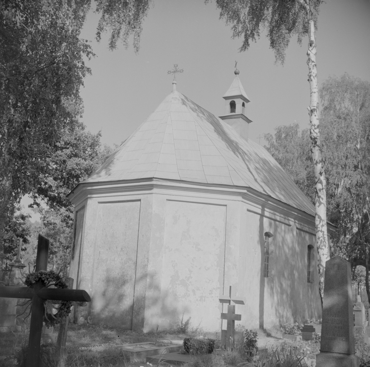 kaplica cmentarna - elewacja prezbiterium, skan 1