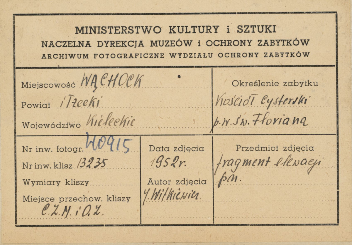 Zespół opactwa Cystersów - fragment zach. i płn. elewacji kościoła, widok od strony płn. - zach. - metryczka, skan 1