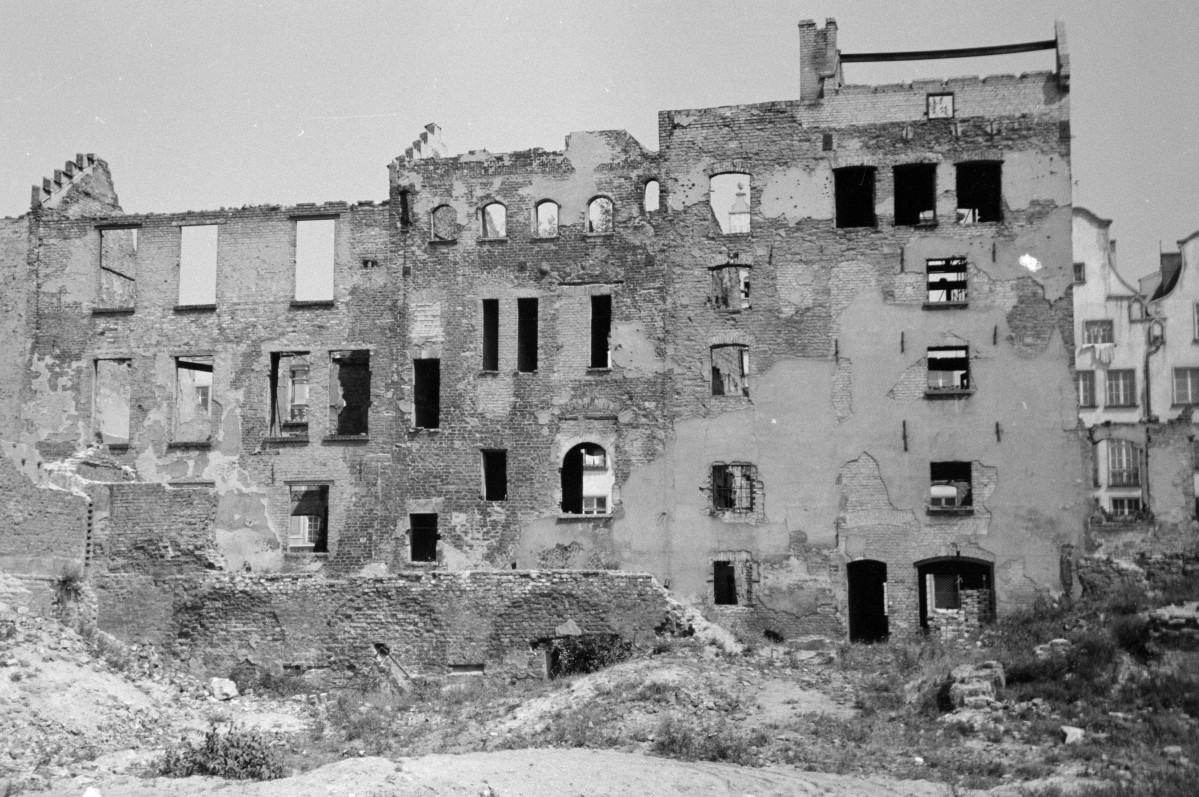 spichlerz - elewacja, skan 1