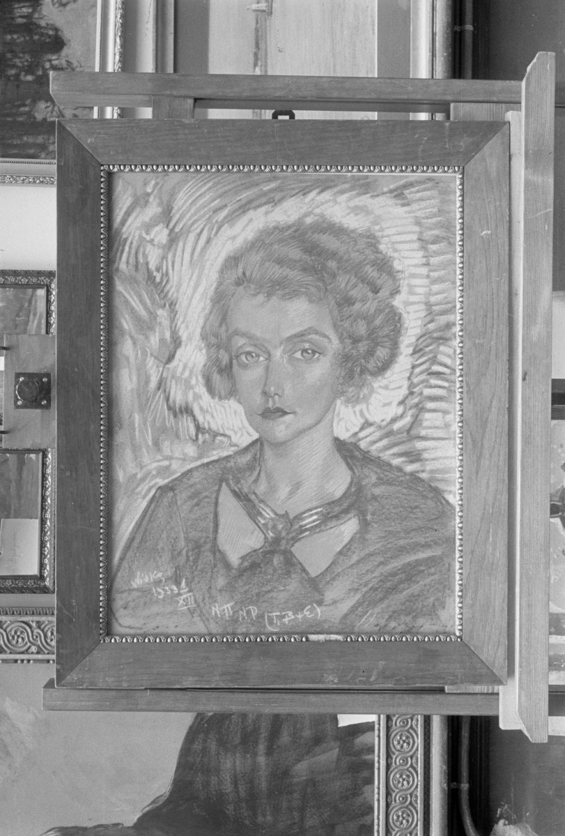 Stanisław Ignacy Witkiewicz (Witkacy) - Portret Damy, pastel, Muzeum Pomorskie w Toruniu (ob.  Muzeum Okręgowe w Toruniu), skan 1