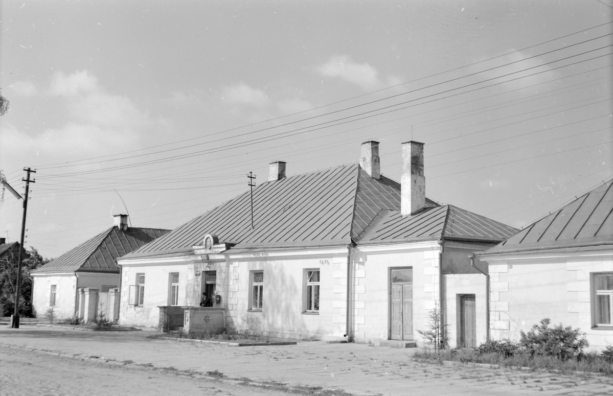 dawna poczta - widok ogólny, elewacja frontowa, skan 1