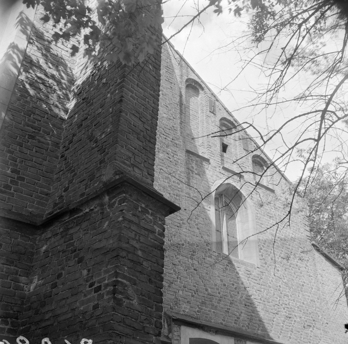 kolegiata Bożego Ciała - elewacja wschodnia, skan 1