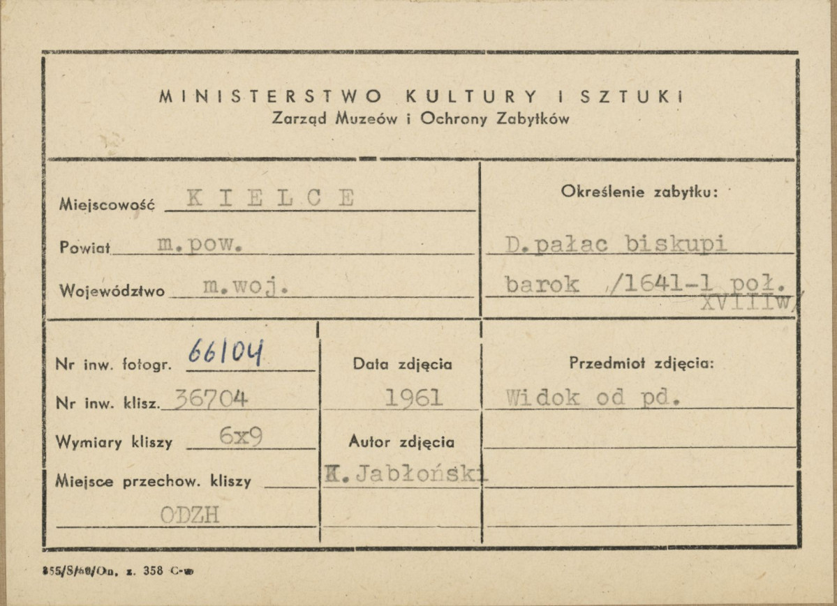 Pałac biskupów - widok ogólny od strony płn-zach. - metryczka, skan 1