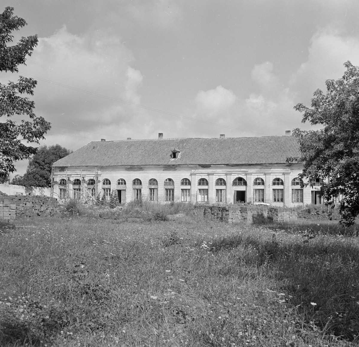 pałac Sanguszków - oranżeria, elewacja, skan 1
