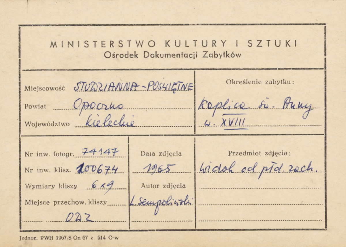 Kaplica św. Anny - widok ogólny od frontu - metryczka, skan 1