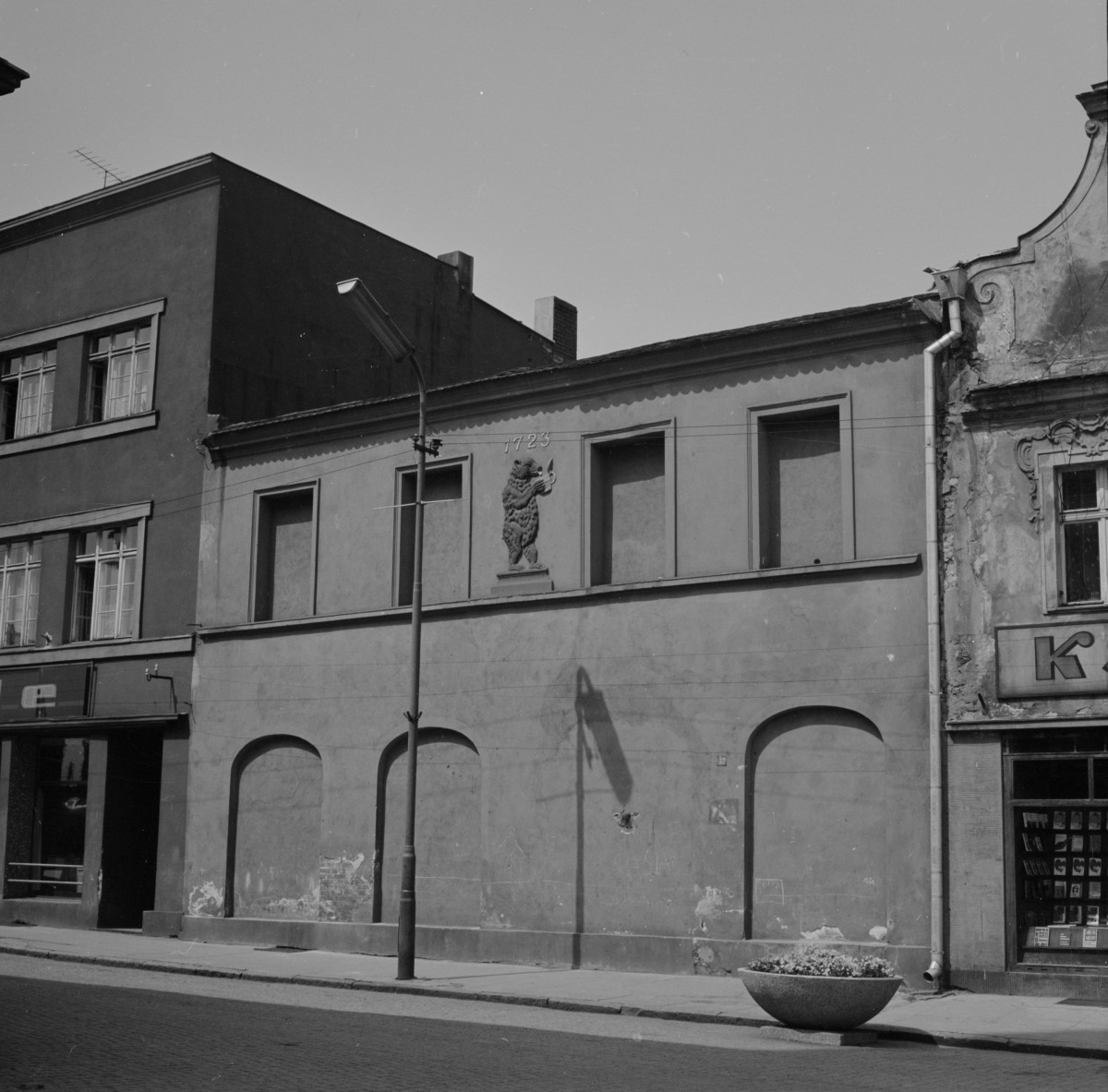 dom mieszkalny - elewacja frontowa, skan 1