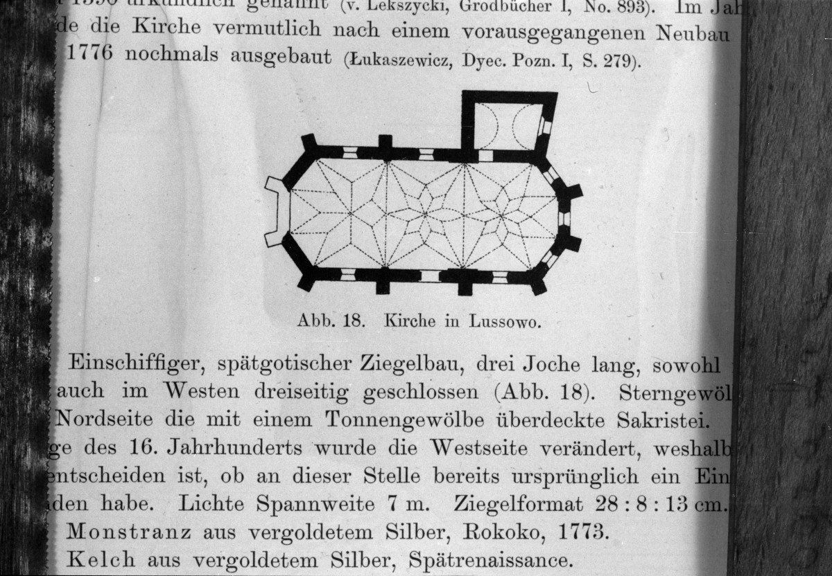 kościół parafialny pw. św.św. Jadwigi i Jakuba - rzut poziomy, skan 1