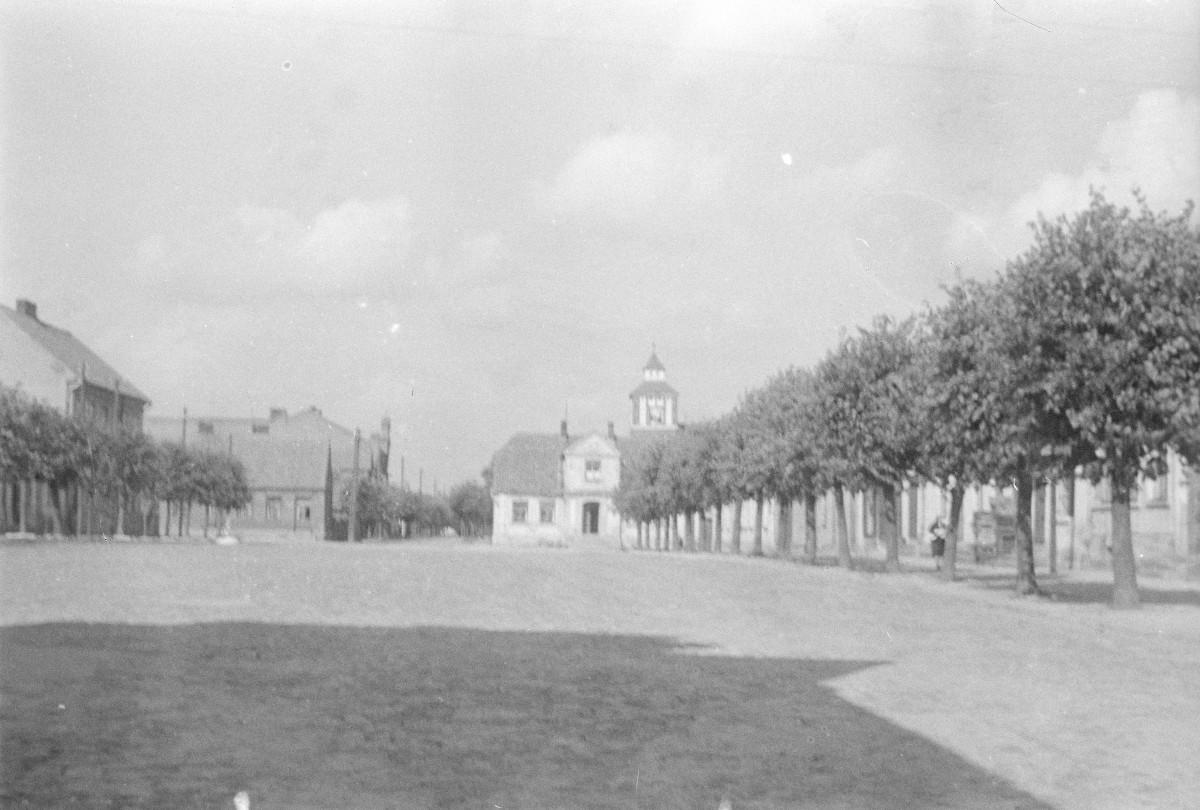rynek - widok ogólny, skan 1