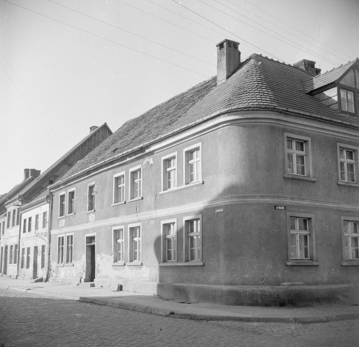 kamienica - elewacja frontowa, skan 1