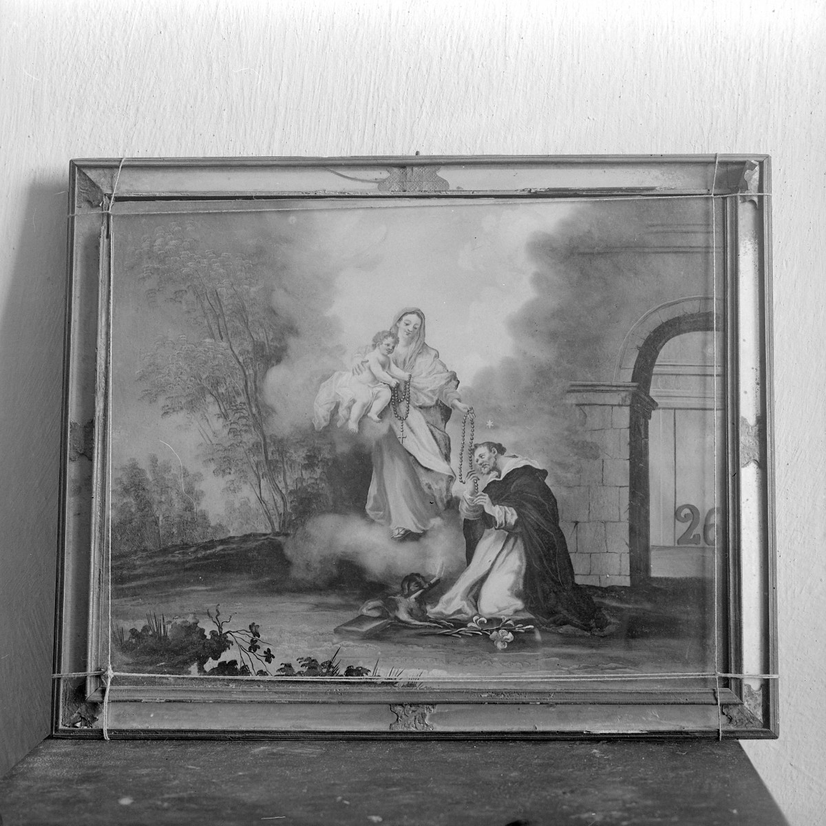 klasztor ss. Mniszek Benedyktynek - zbiory - obraz MB Różańcowej /na szkle/ z XVIII w., skan 1