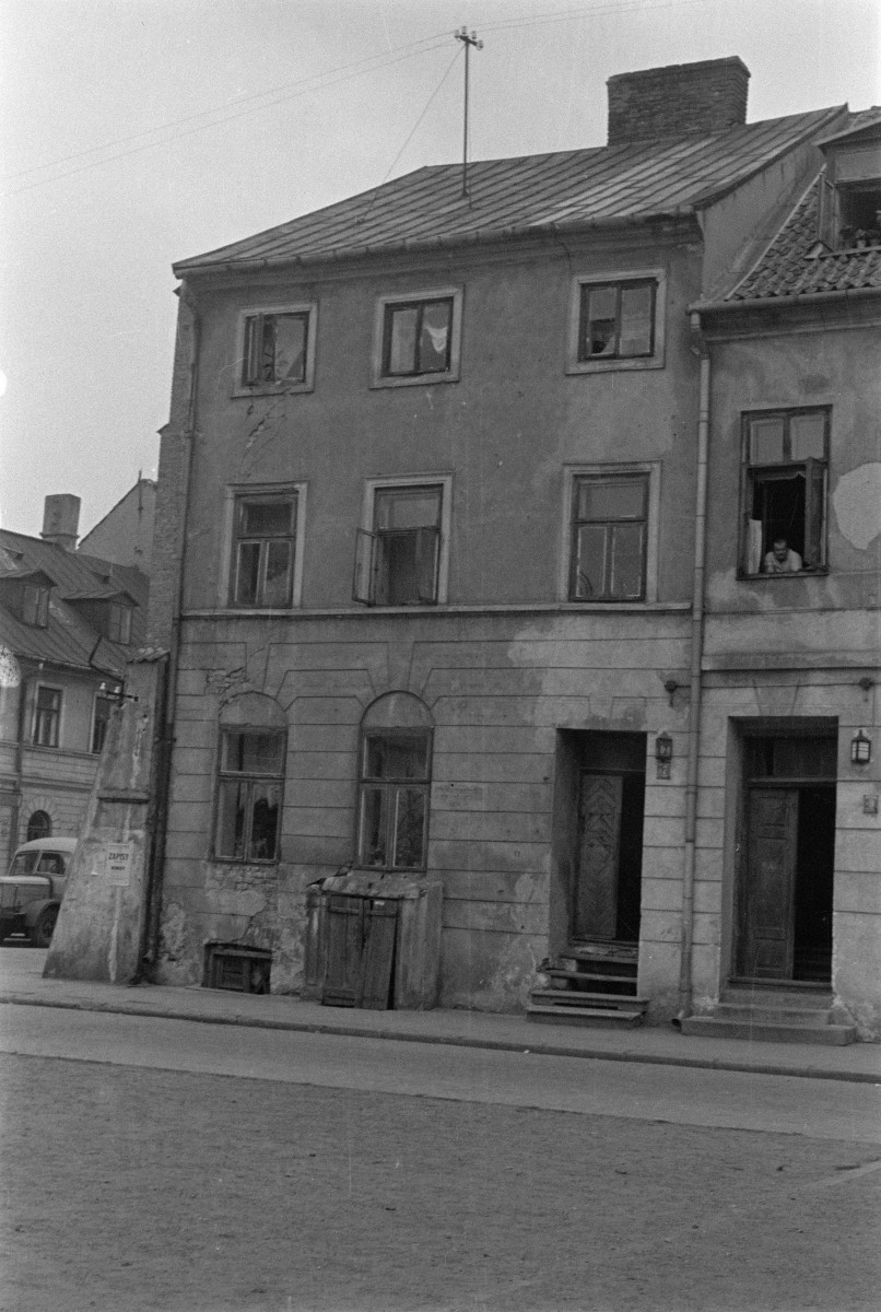 kamienica - elewacja południowa, frontowa, skan 1