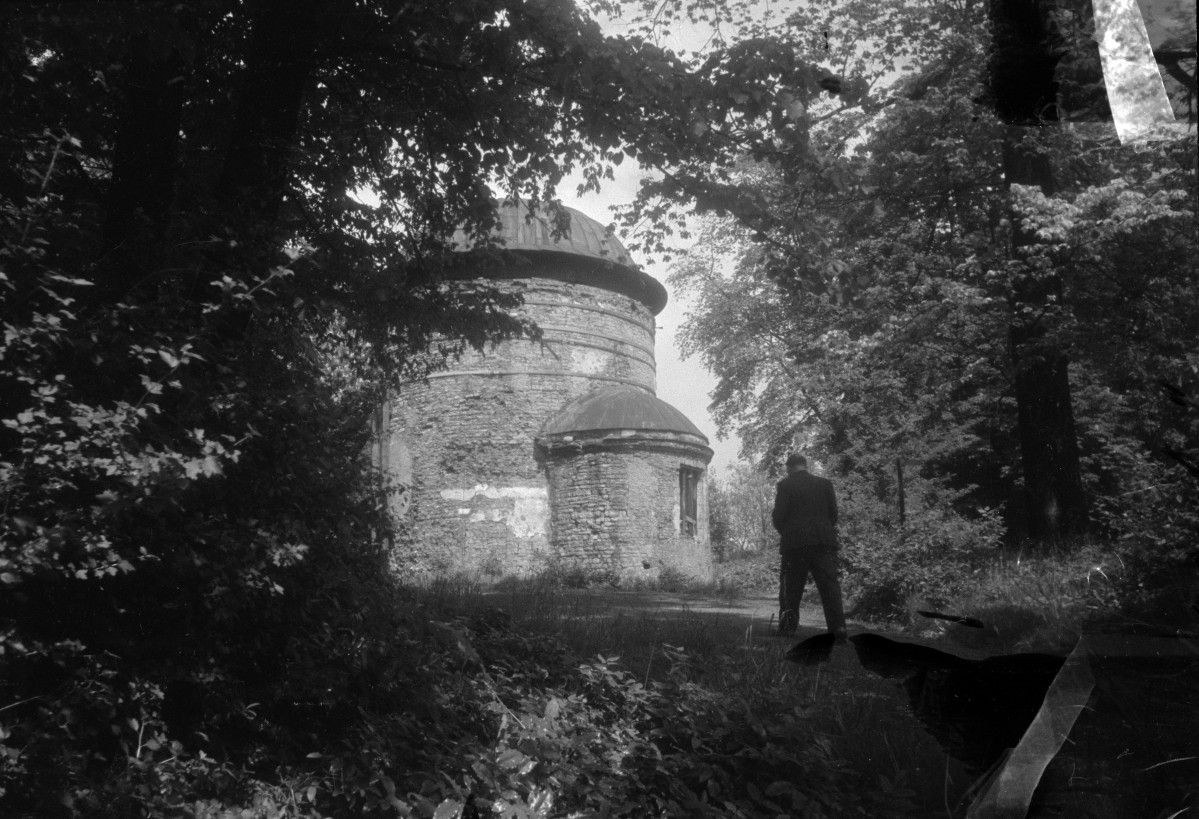 rotunda - widok zewnętrzny, skan 1